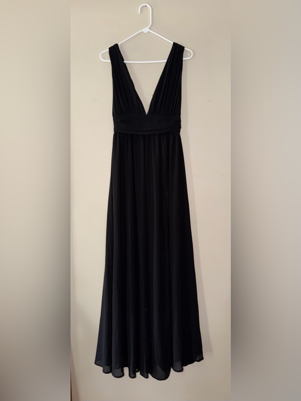 Lulus Heavenly Hues Black Chiffon Plunging V-Neck Maxi Dress Sz Small - Like New